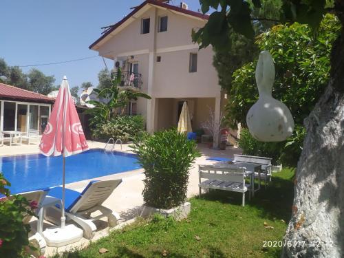 Πισίνα στο ή κοντά στο CC's Butik Hotel