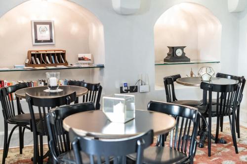 Casa Nova - Luxury Suites & Boutique Apart-Hotelにあるレストランまたは飲食店