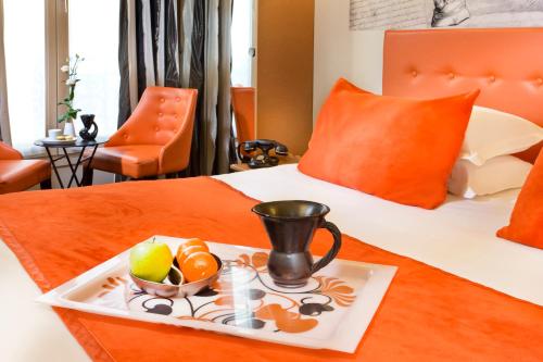 Makanan di atau berdekatan hotel