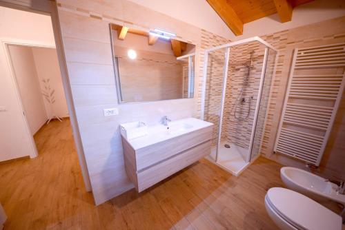 Koupelna v ubytování Easy & Modern