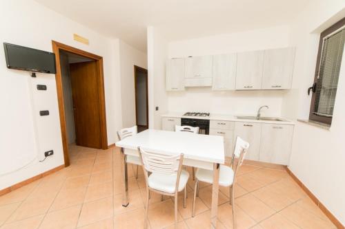 Una cocina o cocineta en Residence Fortunato