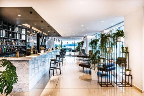 Lounge atau bar di Cape Bodrum Luxury Hotel & Beach