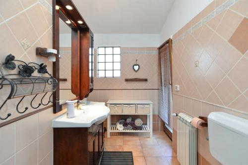 Kuchyň nebo kuchyňský kout v ubytování House Medulin 1744
