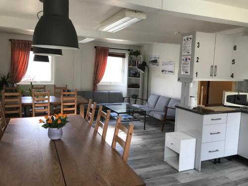 Kjøkken eller kjøkkenkrok på Haugen Pensjonat Svalbard