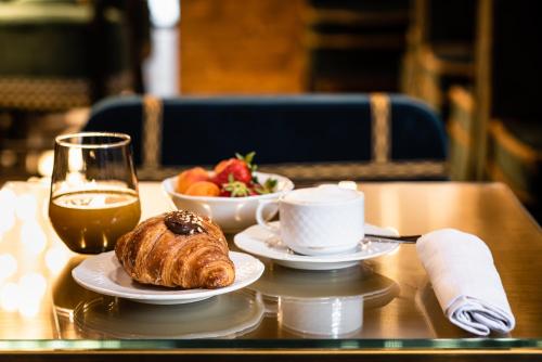 Mad på hotellet eller i nærheden