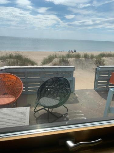 Gallery image of FlipFlop Beach Bar & Rooms in Falkenberg