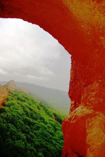 a view from the edge of a cliff at Rural Médulas Viviendas de uso turistico 2 y Casas rurales 2 in Las Médulas