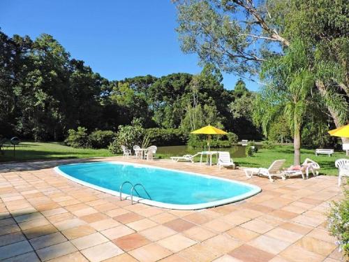 A piscina localizada em Verona Parque Hotel ou nos arredores