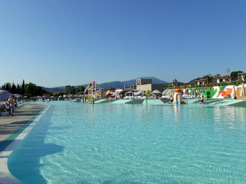 Πισίνα στο ή κοντά στο Sisan Family Resort