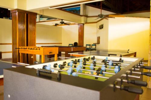 Sala de juegos en Amapola Resort
