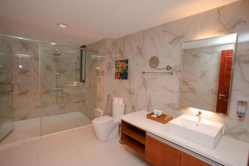 Phòng tắm tại Bạch Yến T111-Happy Villa Flamingo Đại Lải Resort