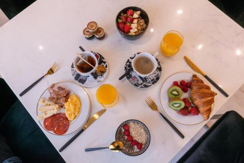 Jídlo v hotelu nebo okolí