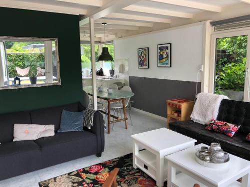 Ruang duduk di Vakantiehuis Lara