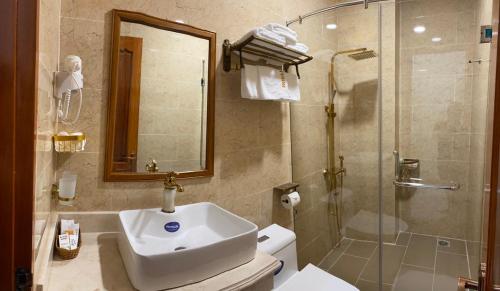 Koupelna v ubytování Royal Hotel Bạc Liêu