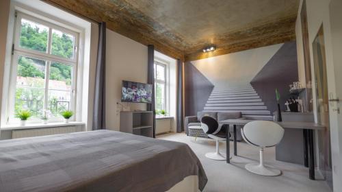 A bed or beds in a room at LK43-lodging city-apartments, kontaktlos mit Self Check-In