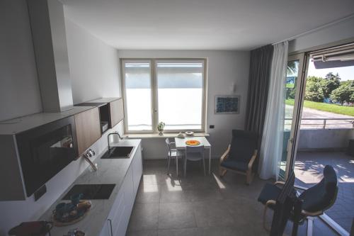 Μια τηλεόραση ή/και κέντρο ψυχαγωγίας στο Kita House