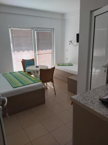 Gallery image of Apartments and Villas Janev in Star Dojran