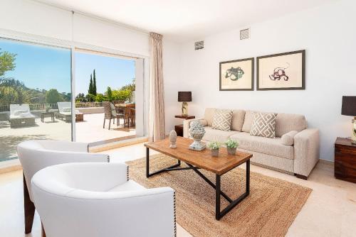 Genteel Home Las Lomas de Marbella Club, Marbella ...