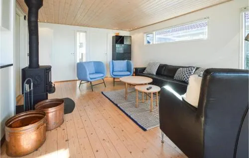 Awesome home in Sunds w/ WiFi and 3 Bedrooms picture