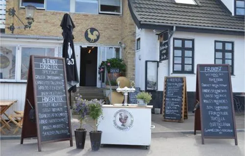 Nice home in Sjællands Odde w/ WiFi and 3 Bedrooms picture