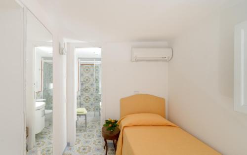 Foto dalla galleria di I Tre Soli Apartments by CapriRooms a Capri