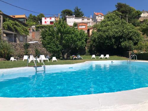 Bazén v ubytování Hotel Barbacedo nebo v jeho okolí
