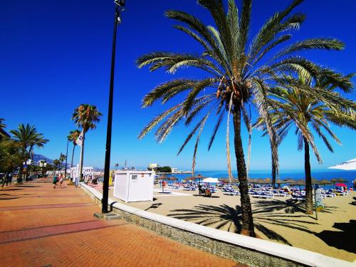 Alana First Line Beach Apartment Fuengirola, Spain - Booking.com