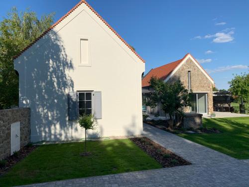 Káli Kütyü 8275 Balatonhenye, Petőfi utca 2. kép - 3