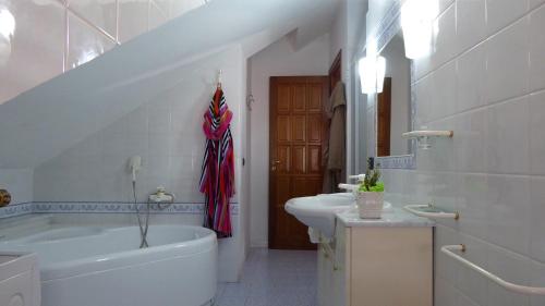 Gallery image of Appartamento panoramico Santa Domenica in Santa Domenica