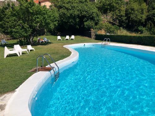 Bazén v ubytování Hotel Barbacedo nebo v jeho okolí