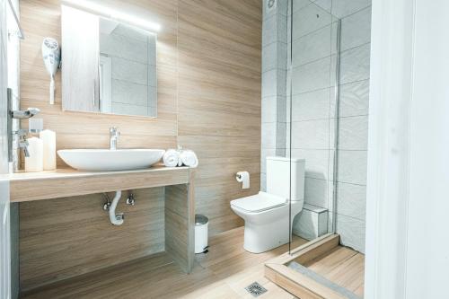Koupelna v ubytování Design Suites Efharis (Merlot)