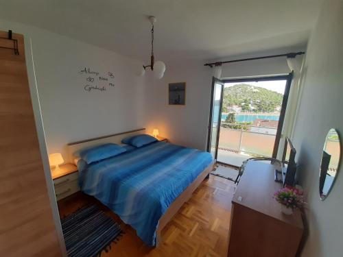 Gallery image of Cuzela-Papata Apartments in Tisno