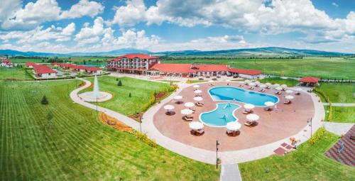 SPA Complex Belchin Spring — Pool view