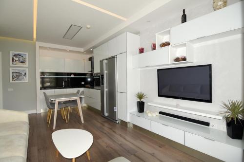 Diamond Hill Apartments