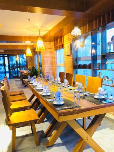 Un restaurante o sitio para comer en Seasing Boutique Hotel