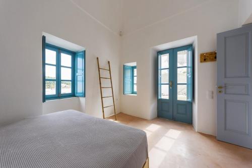 Gallery image of Santorinio Yellow House in Éxo Goniá