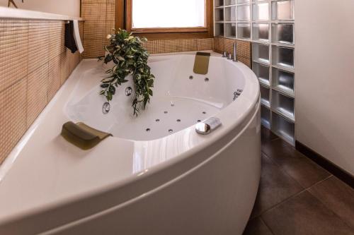 Koupelna v ubytování La Bella Verona Wine Suite