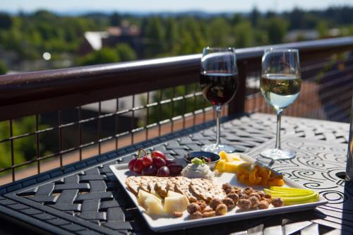 Gallery image of McMenamins Hotel Oregon in McMinnville