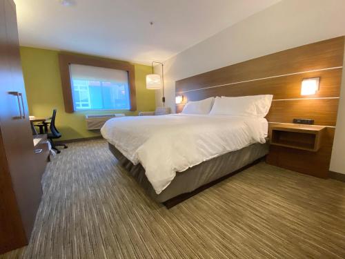 Postel nebo postele na pokoji v ubytování Holiday Inn Express Park City by IHG