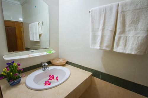 Koupelna v ubytování Botoum Hotel