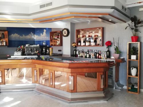The lounge or bar area at Hostal Monteclaro