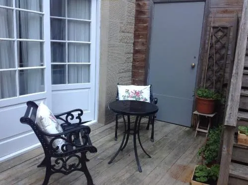 A Room in the City - West photo 4