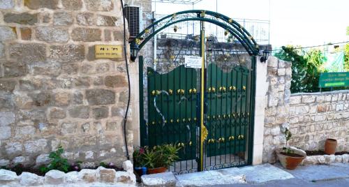 Φωτογραφία από το άλμπουμ του Palacio Domain - Stylish European Luxury Boutique Hotel σε Safed