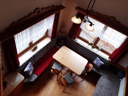 Χώρος καθιστικού στο Ferienhaus Kuenzerhof