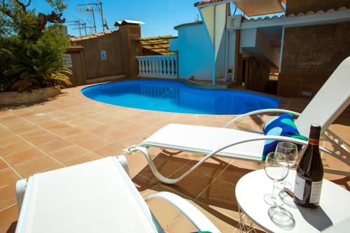 AL32 - Atico con piscina privada 200m de la playa