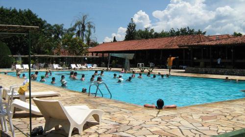 The swimming pool at or close to Hotel Fazenda Sete Lagos