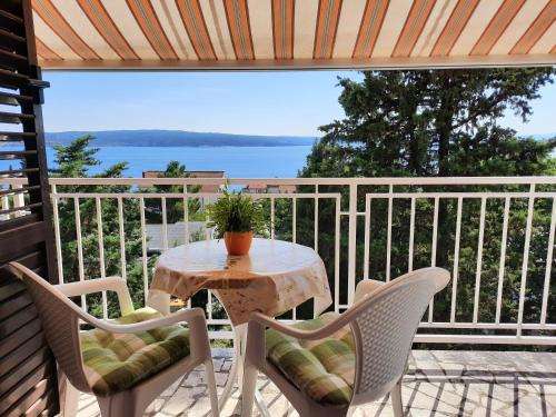Sea view Nona Apartment