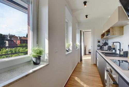 Кухня или мини-кухня в Giardini Penthouse apartment Pula
