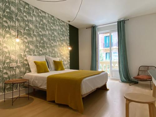 Usandizaga Apartment, Second line beach, free Parking