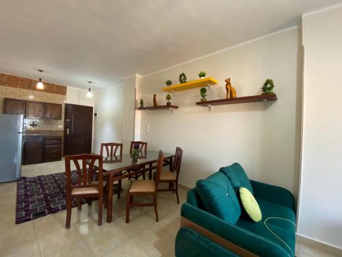 Köök või kööginurk majutusasutuses Charbel apartments